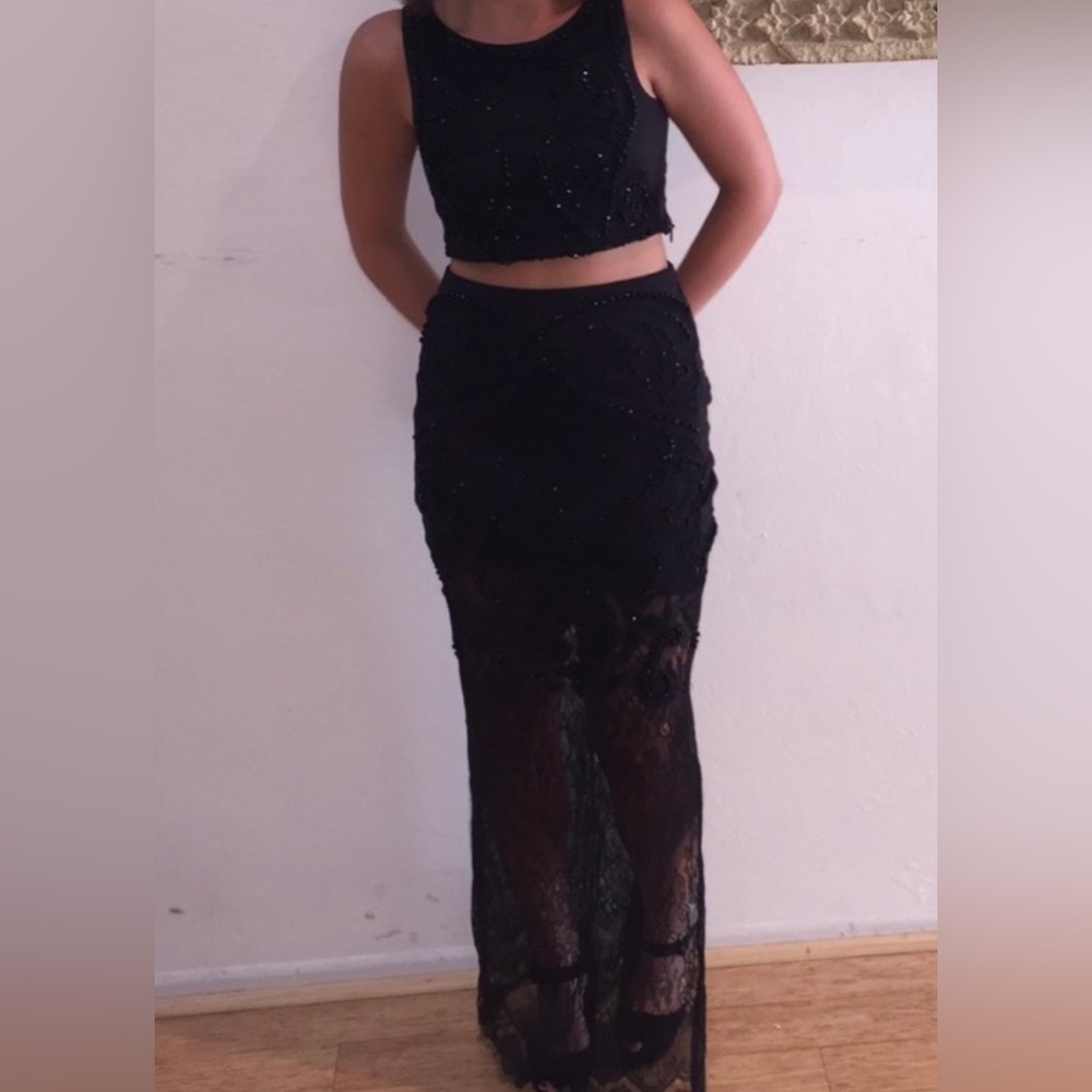 Bebe black 2 piece set size 2 worn not even a hand full of times
